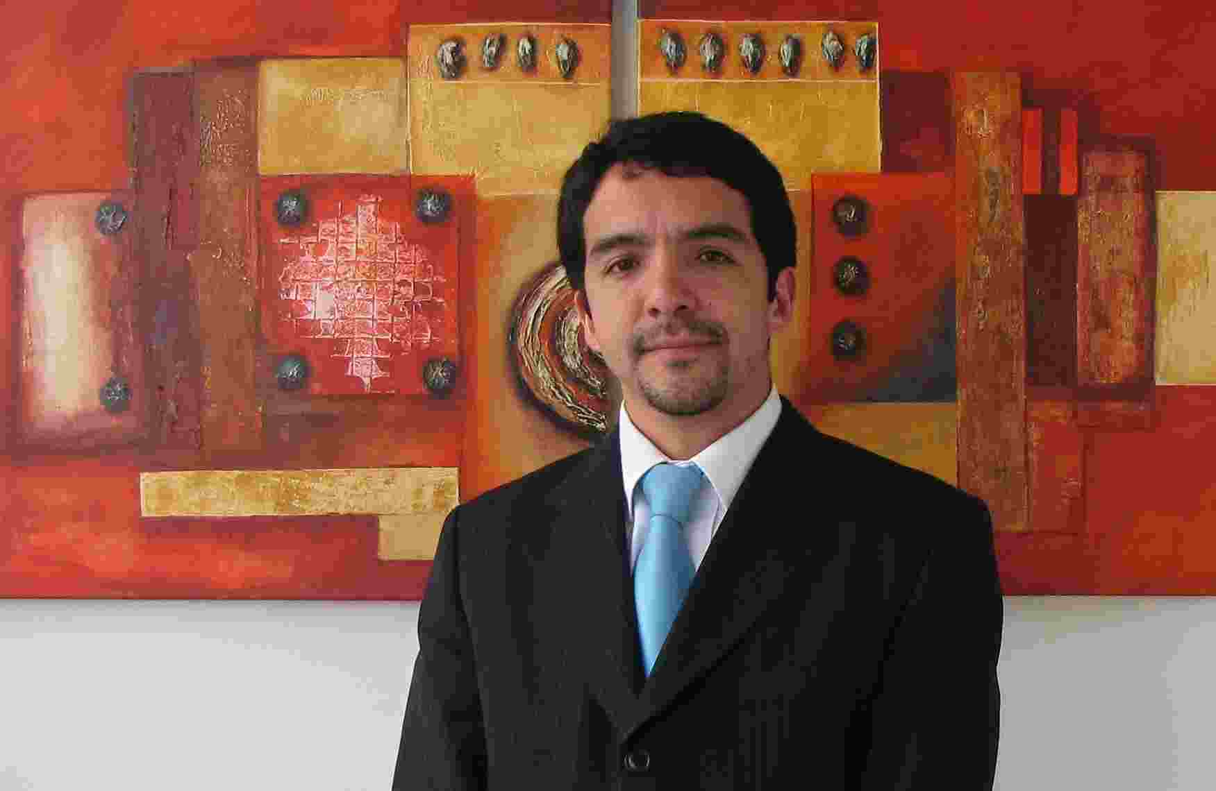 RENUNCIA DEL JEFE DE LA DIVISIÓN DE INTELIGENCIA FINANCIERA UAF